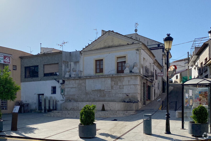 Calle Resbalón, 1, Esquivias, Toledo for sale - Primary Photo - Image 1 of 2