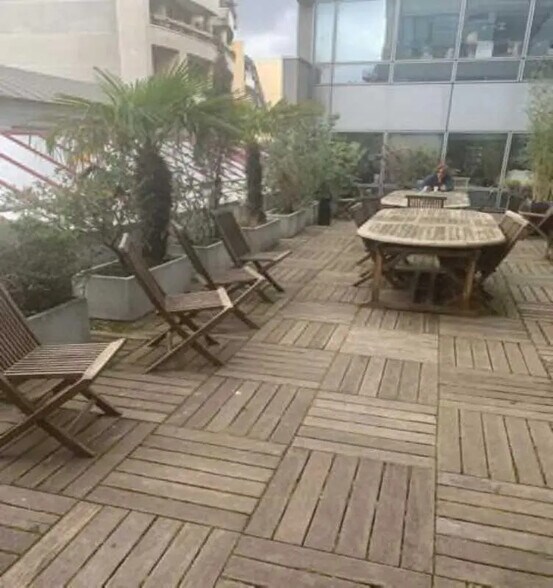 Bureau dans Issy-les-Moulineaux à vendre - Photo du bâtiment - Image 3 de 6