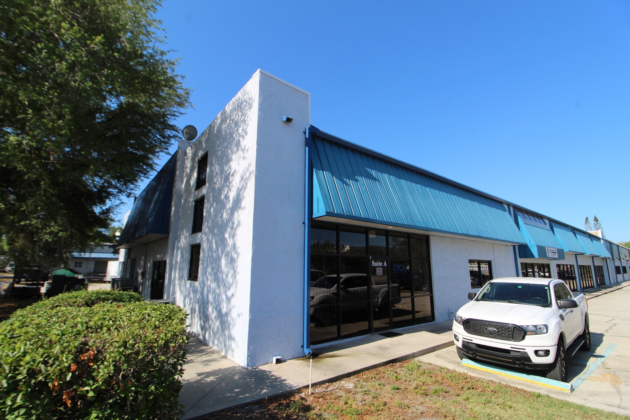 1912 44th Ave E, Bradenton, FL for lease Interior Photo- Image 1 of 14