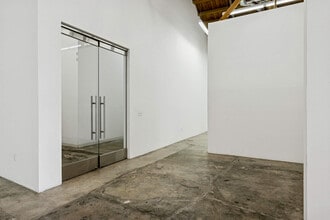 1939 S Santa Fe Ave, Los Angeles, CA for lease Interior Photo- Image 2 of 14