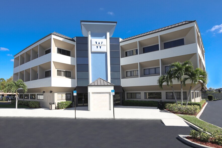 10570 S US Highway 1, Port Saint Lucie, FL à louer - Photo du bâtiment - Image 1 de 11