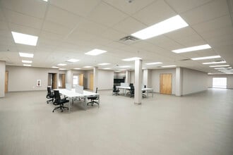 900 Athena Dr, Athens, GA for lease Interior Photo- Image 1 of 17