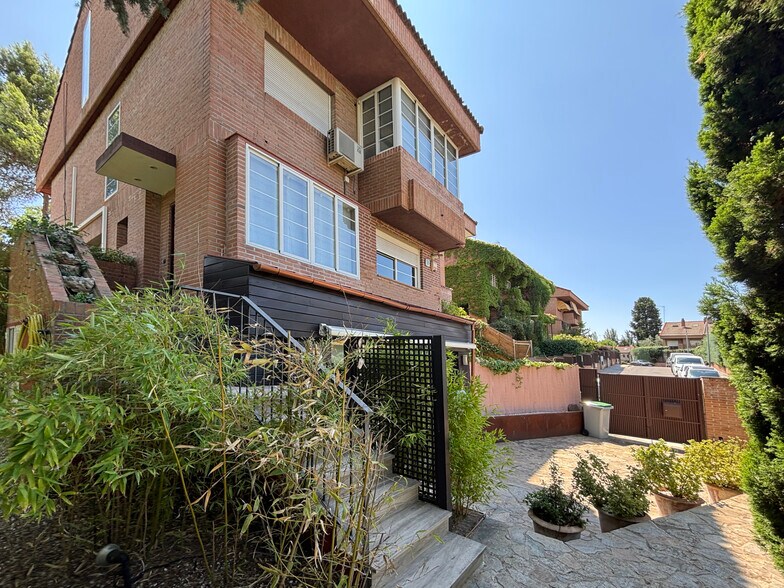 Calle Cuatro Pinos, 33, Pozuelo de Alarcón, Madrid for lease - Building Photo - Image 2 of 28