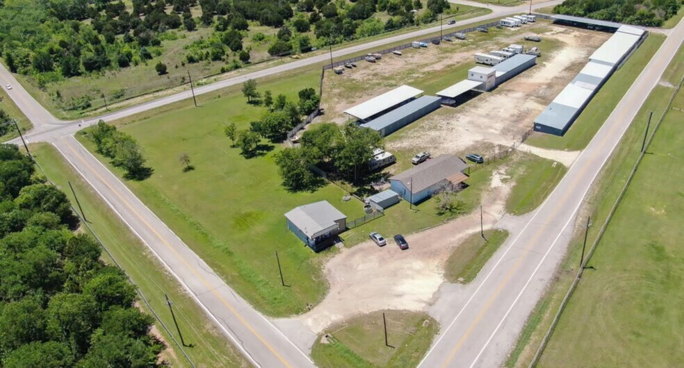 6480/ 6510 Blue Bluff Road, Austin, TX à vendre - Photo du bâtiment - Image 3 de 25
