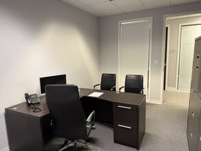 110 SE 6th St, Fort Lauderdale, FL à louer Photo intérieure- Image 2 de 3