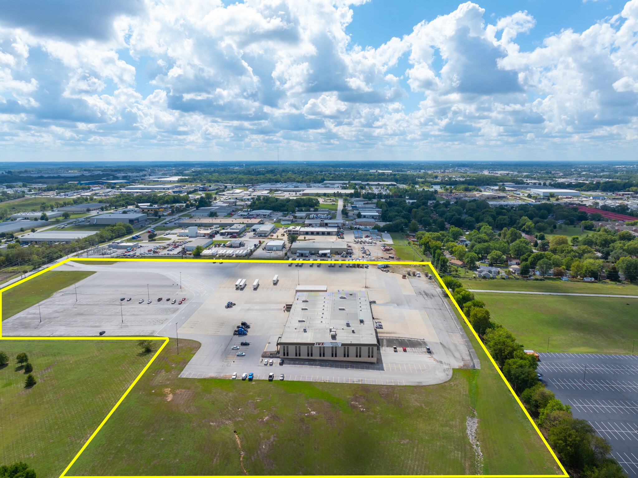 2813 N Neergard Ave, Springfield, MO for sale Building Photo- Image 1 of 43