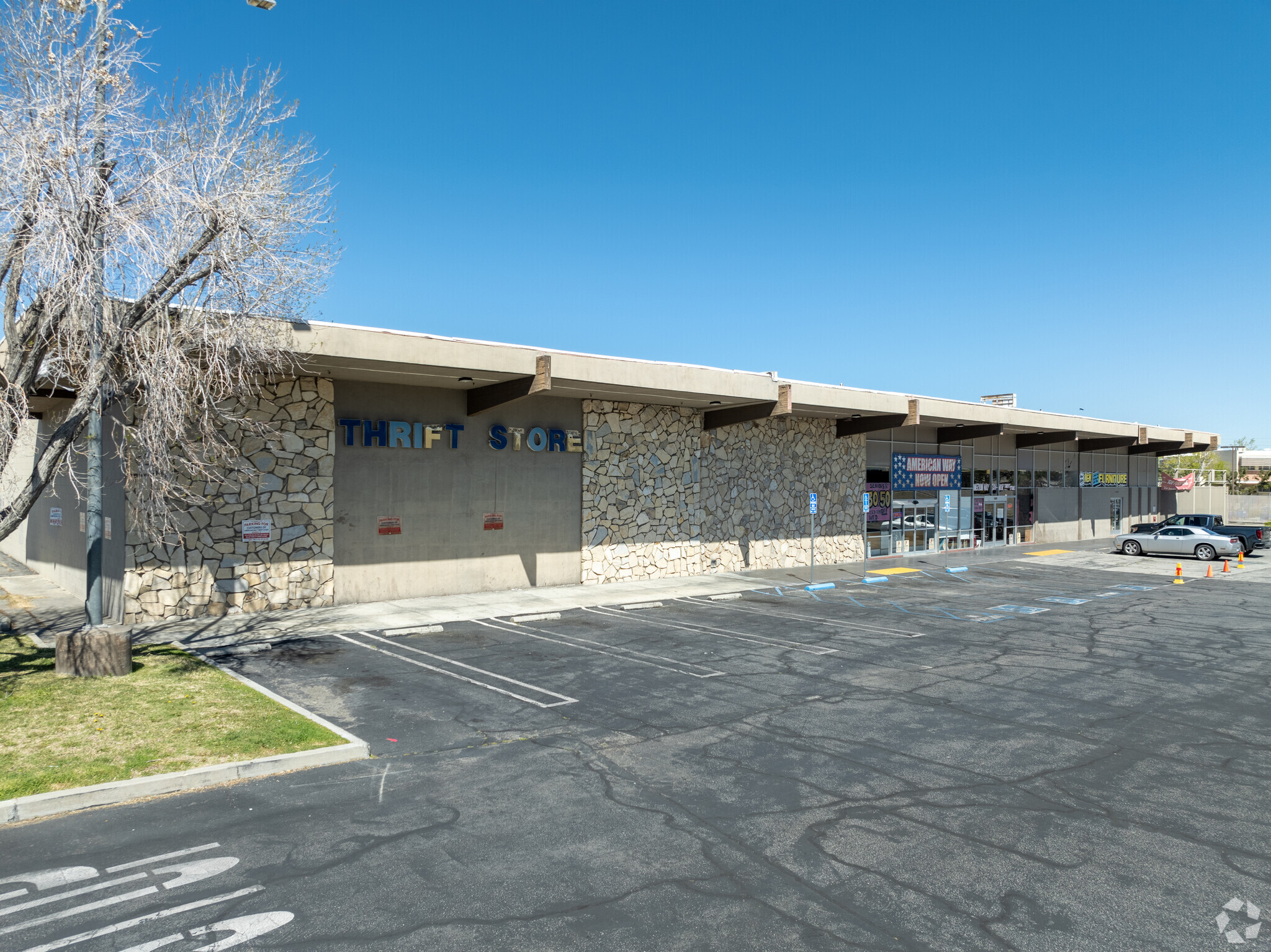 44201-44247 N 10th St W, Lancaster, CA for lease Primary Photo- Image 1 of 28