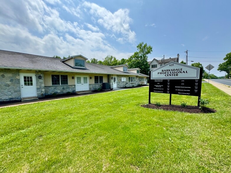 625 Barksdale Rd, Newark, DE for lease - Building Photo - Image 1 of 37