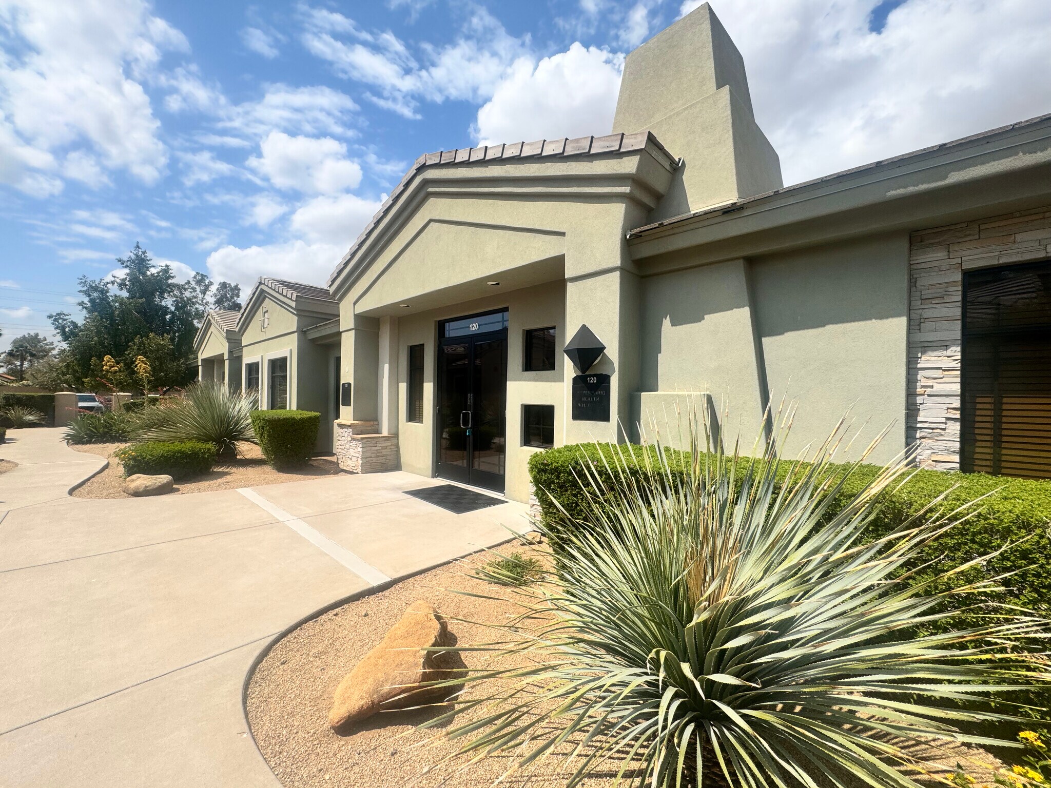 8550 E Shea Blvd, Scottsdale, AZ à louer Photo du bâtiment- Image 1 de 6