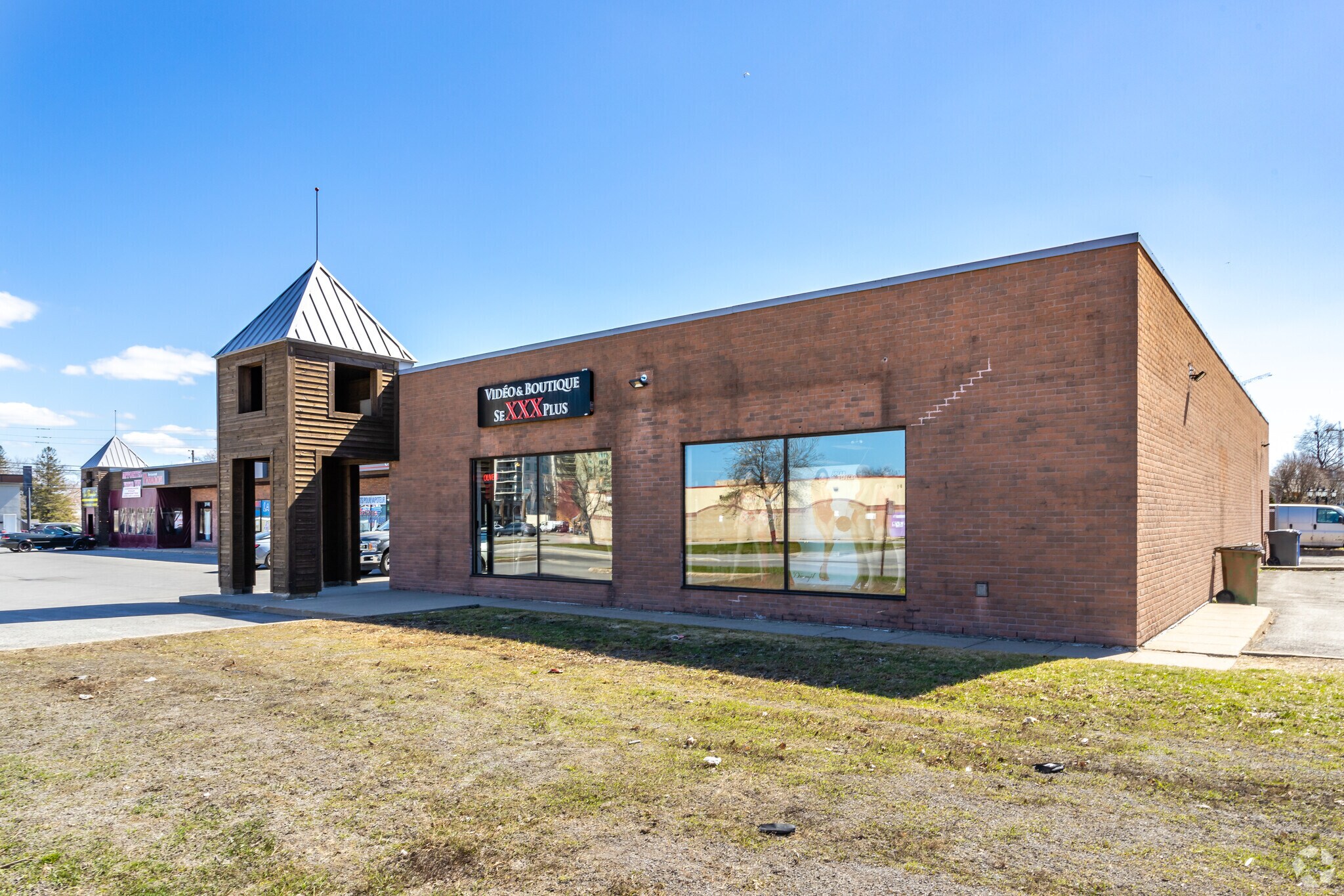 313 Rue Notre-Dame, Repentigny, QC for sale Building Photo- Image 1 of 1