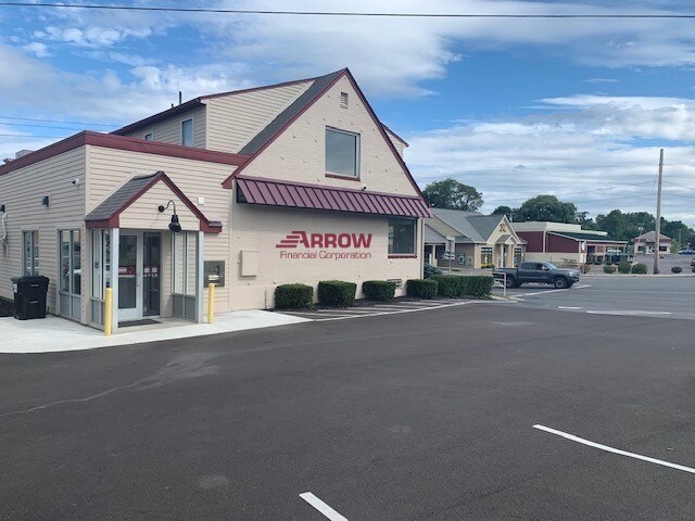 1963 Altamont Ave, Schenectady, NY à vendre - Photo du bâtiment - Image 2 de 8