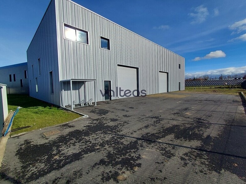 Flex in Seysses for lease - Building Photo - Image 3 of 7