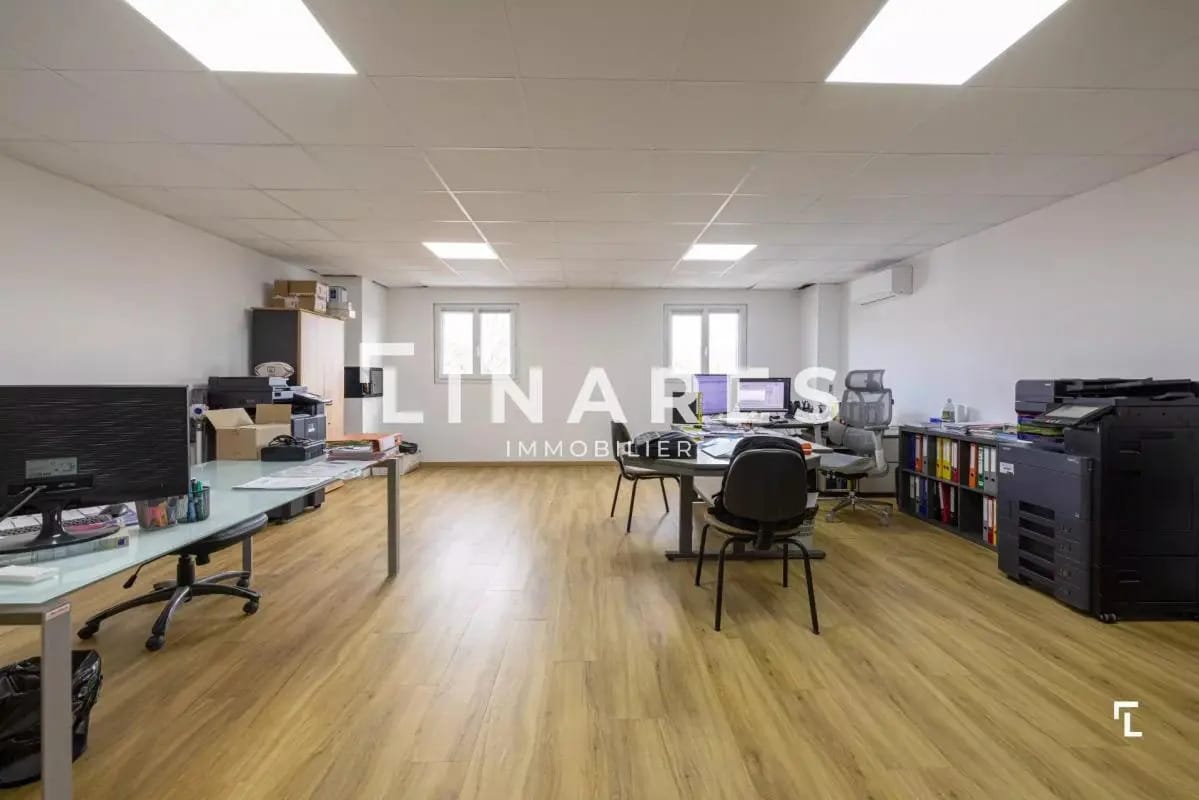 Bureau dans Rognac à louer Photo intérieure- Image 1 de 8