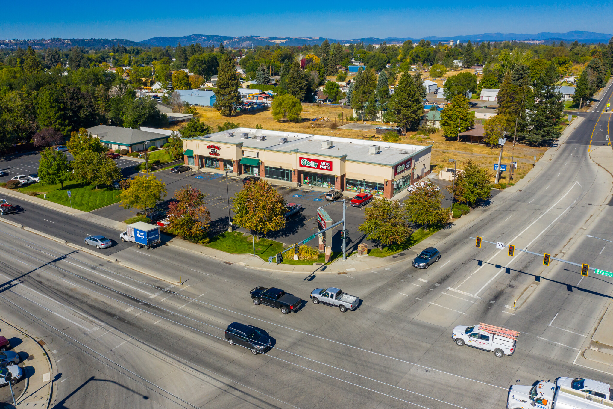 3121-3125 E Francis Ave, Spokane, WA à vendre Photo du b timent- Image 1 de 5