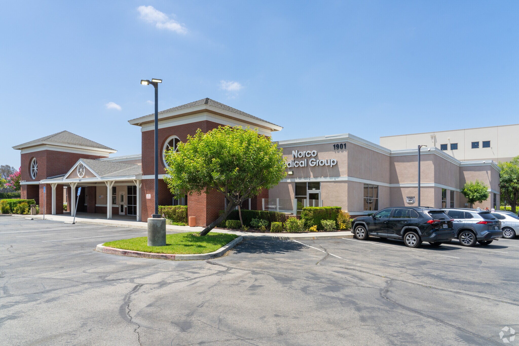 1901 Town And Country Dr, Norco, CA for lease Primary Photo- Image 1 of 5