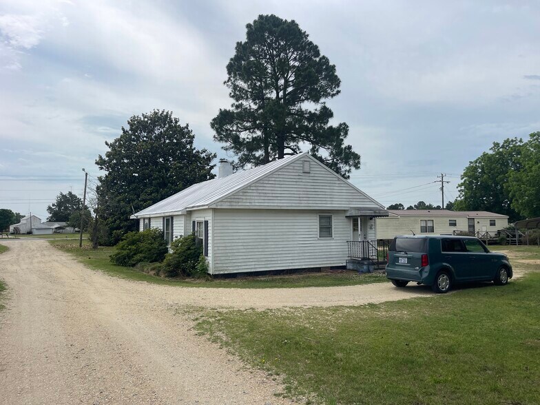 2367 US Highway 13 N, Goldsboro, NC à vendre - Photo du bâtiment - Image 3 de 45