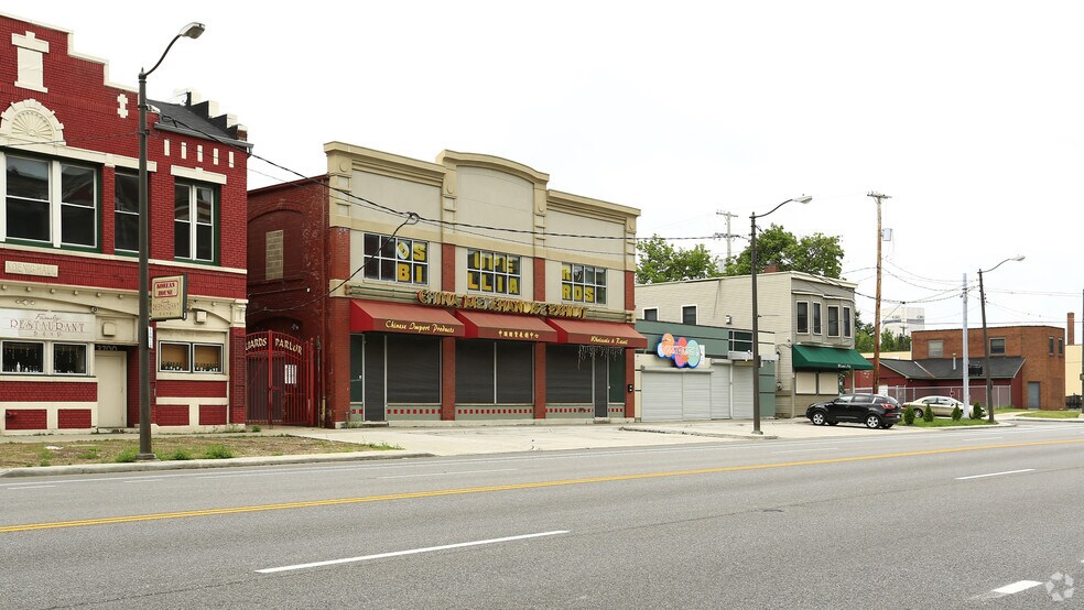 3620 Superior Ave, Cleveland, OH à vendre - Photo du bâtiment - Image 3 de 5