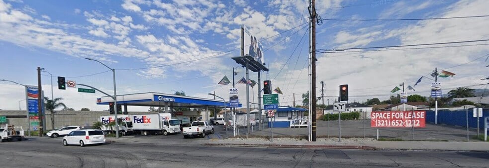13243 Osborne St, Arleta, CA for lease - Primary Photo - Image 1 of 44
