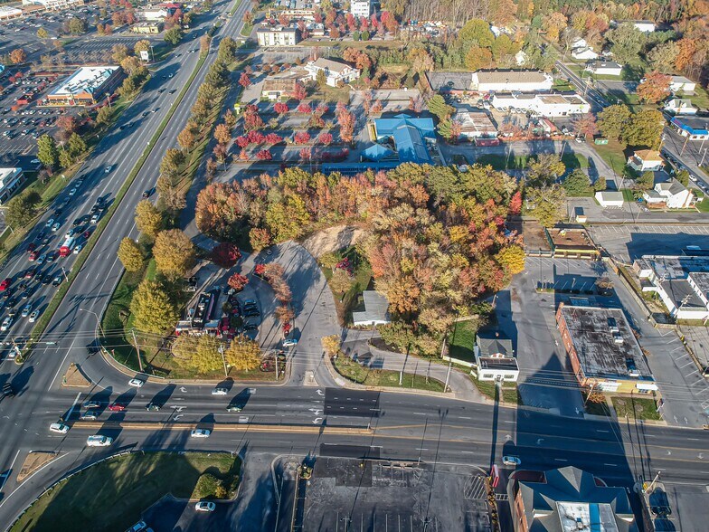 3040 Leonardtown Rd, Waldorf, MD à vendre - Photo du bâtiment - Image 3 de 9