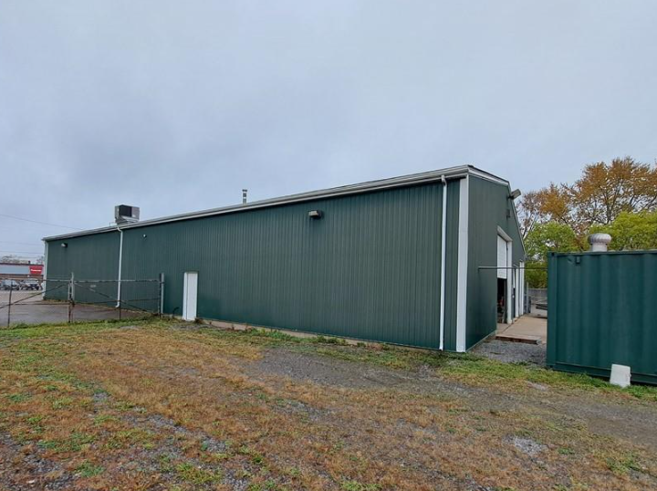 3780 Welland St, Niagara Falls, ON for lease - Building Photo - Image 3 of 5