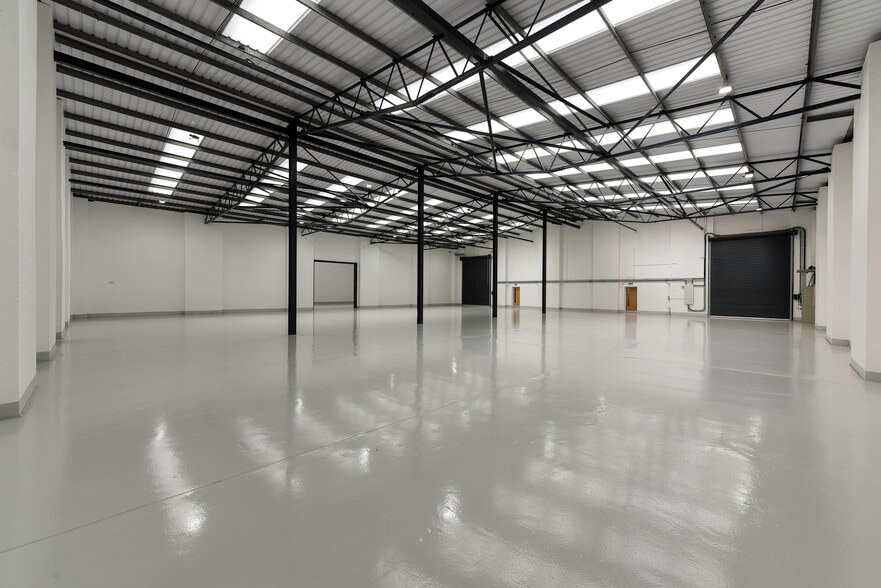 5 Oakfield Rd, London for lease - Building Photo - Image 2 of 5