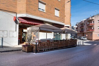 Plus de détails pour Multi-résidentiel à vendre