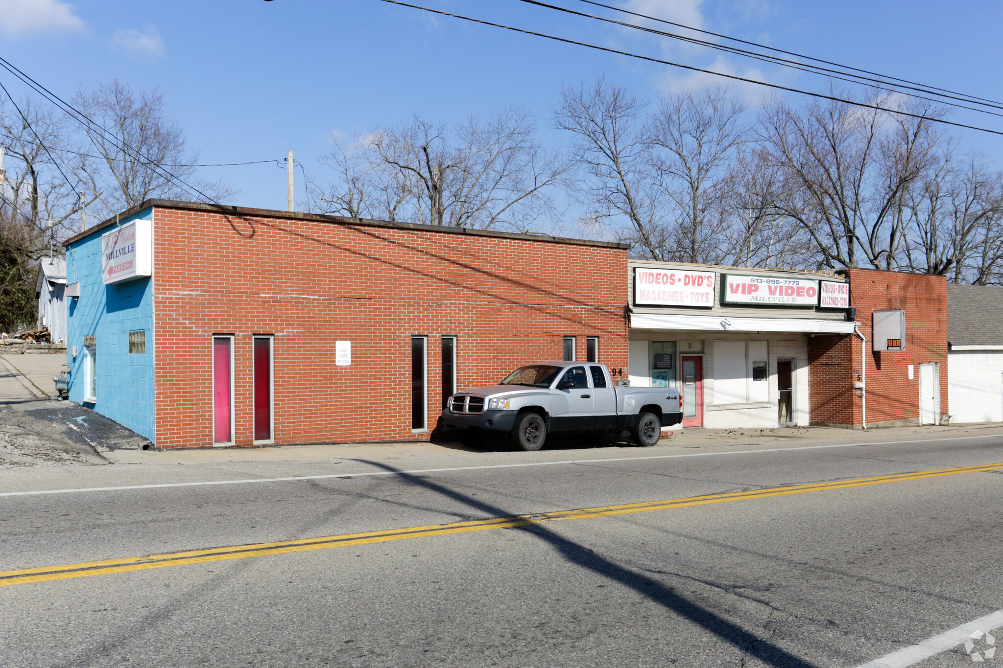 945 Walnut St, Millville, OH for sale Primary Photo- Image 1 of 1