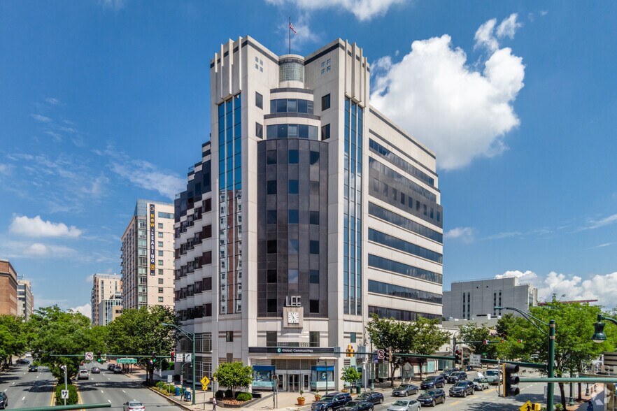 8601 Georgia Ave, Silver Spring, MD à louer - Photo du bâtiment - Image 1 de 8