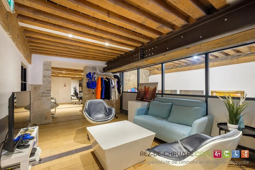 Bureau dans Lyon à vendre - Photo du bâtiment - Image 1 de 12