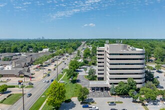 5727 S Lewis Ave, Tulsa, OK - AERIAL  map view