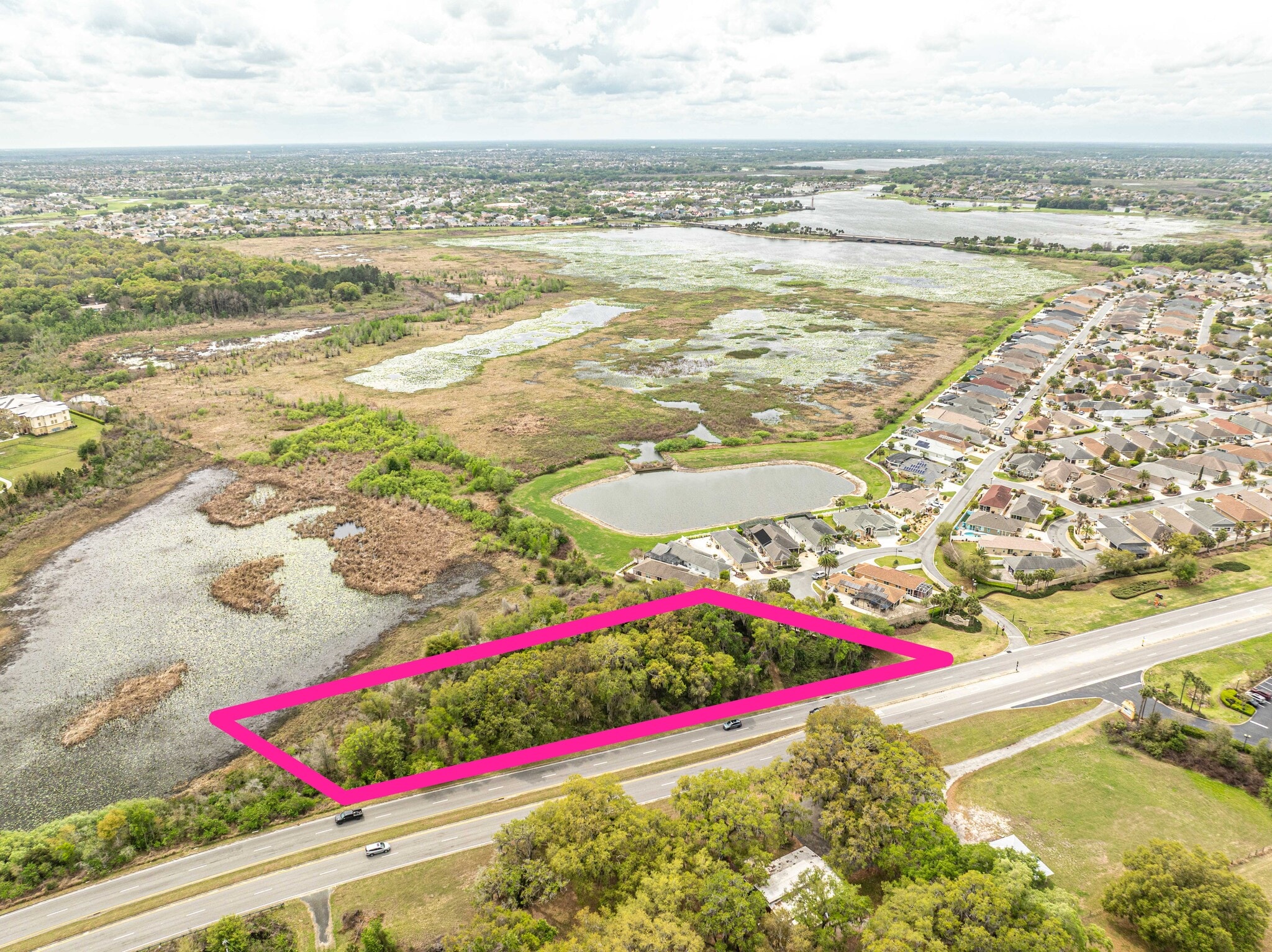 8769 County 466 Rd, Lady Lake, FL à vendre Photo principale- Image 1 de 10