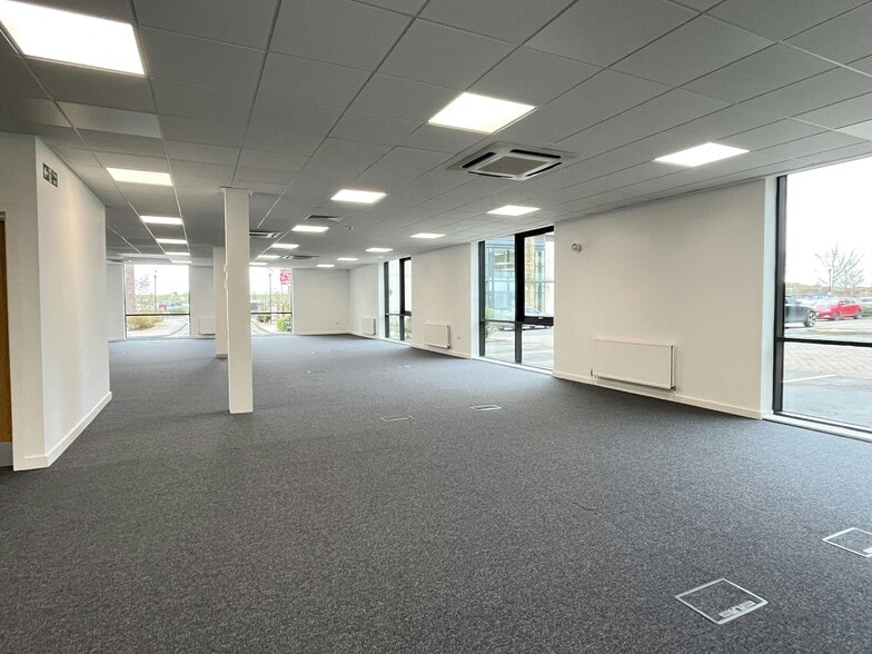 5 Lancaster Way, Yeadon à louer - Photo du bâtiment - Image 3 de 33