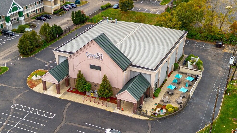 11473 Chester Rd, Sharonville, OH for sale - Building Photo - Image 2 of 33