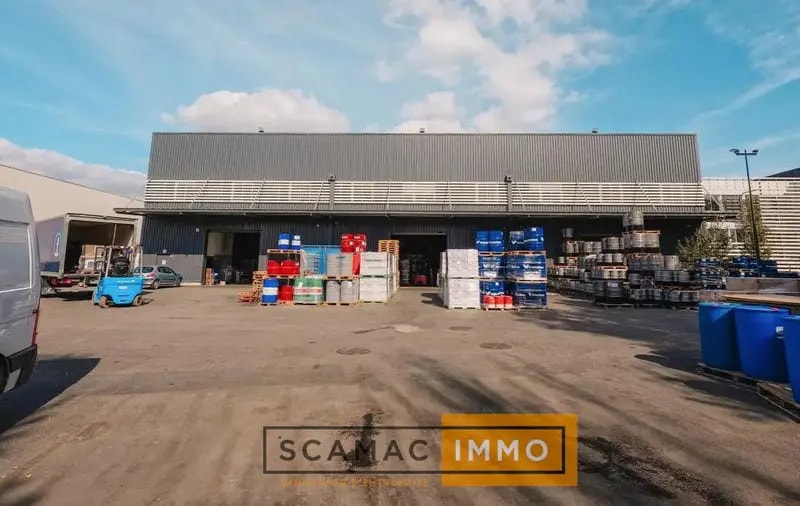 Industrial in LES MILLES for lease Building Photo- Image 1 of 5