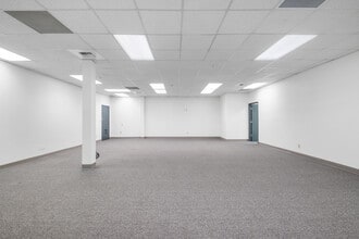 4002-4014 148th Ave NE, Redmond, WA for lease Building Photo- Image 2 of 11