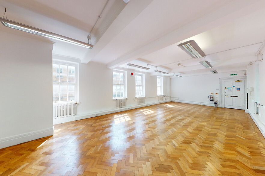 1-10 Staple Inn Buil, London for lease - Interior Photo - Image 3 of 5