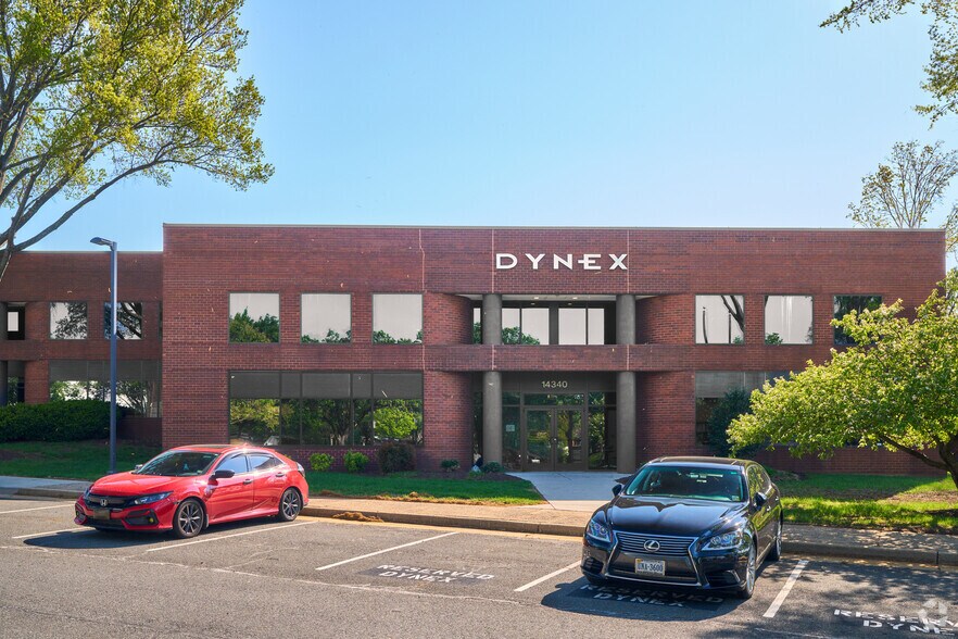 14340-14370 Sullyfield Cir, Chantilly, VA à louer - Photo du bâtiment - Image 2 de 13