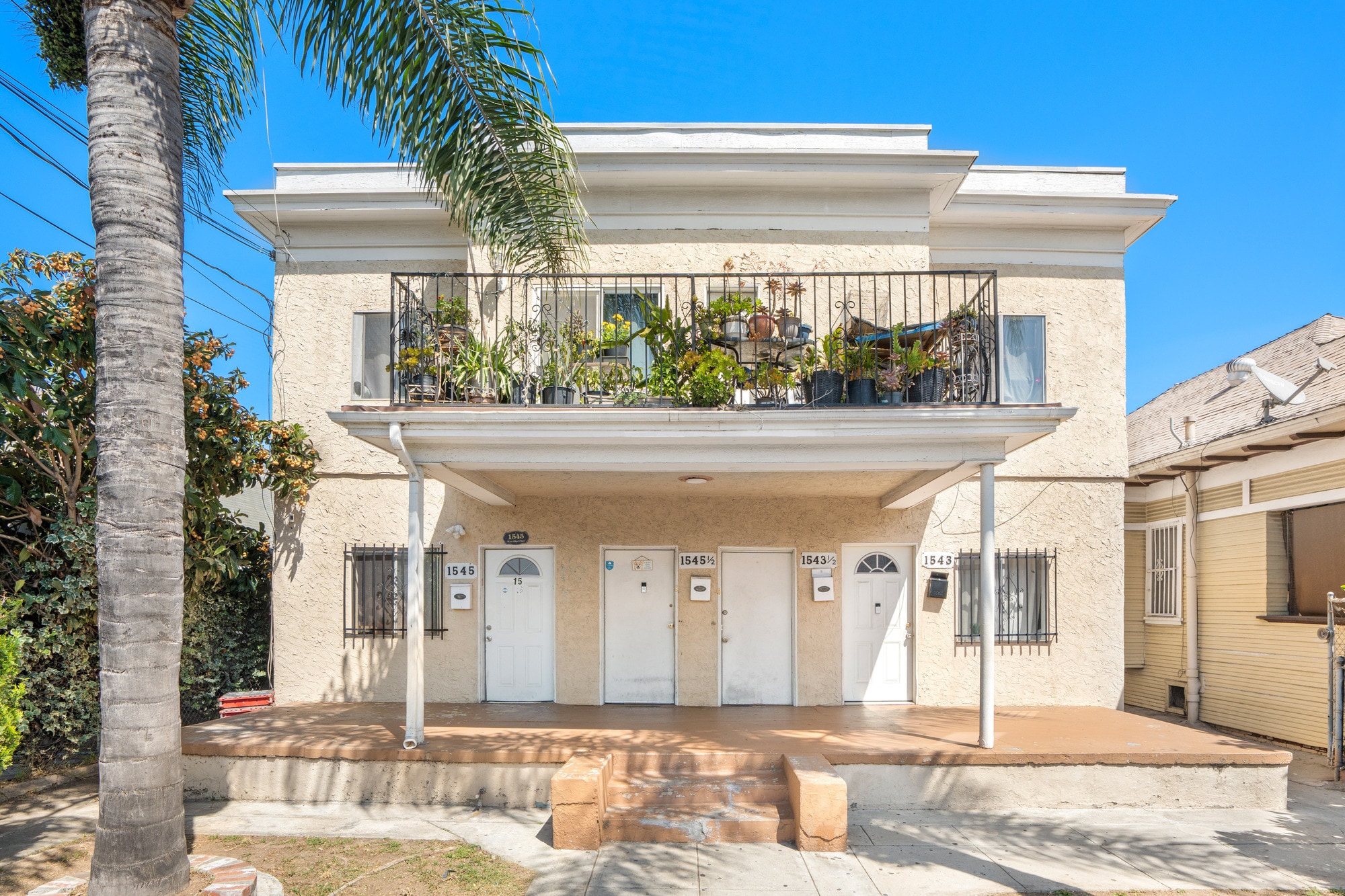 1543 W 22nd Pl, Los Angeles, CA for sale Primary Photo- Image 1 of 14