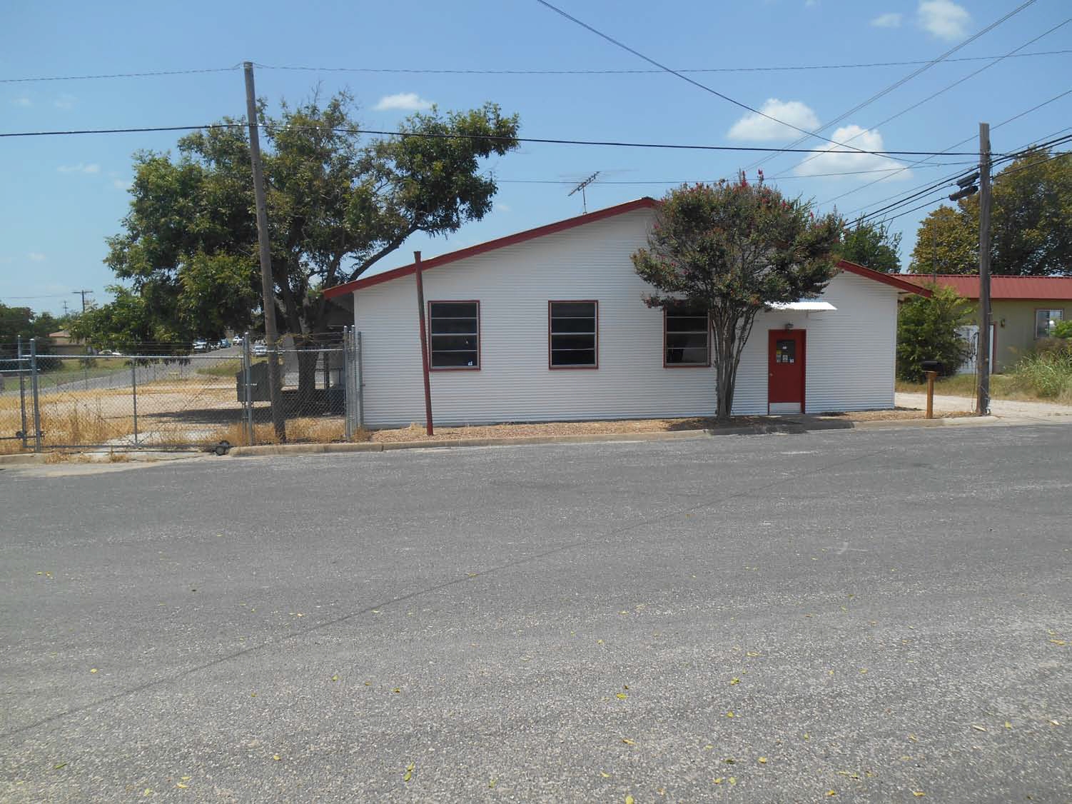 185 S Titus St, Giddings, TX for sale Primary Photo- Image 1 of 28