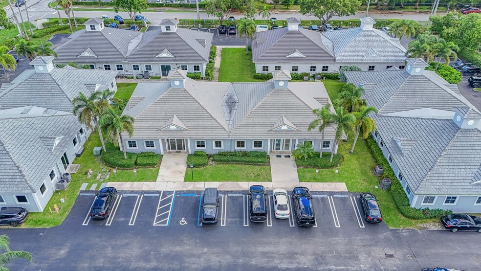 20810-20818 W Dixie Hwy, Miami, FL for sale - Building Photo - Image 2 of 35