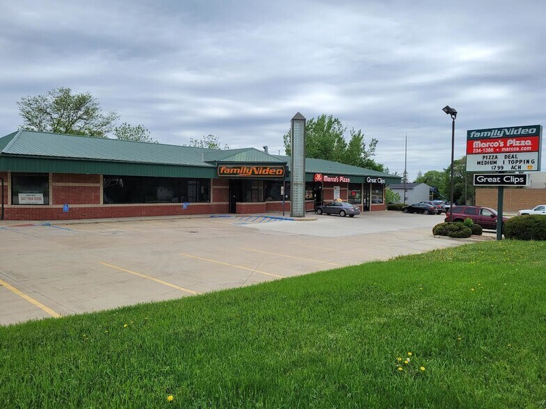 3032 Ansborough Ave, Waterloo, IA for lease - Building Photo - Image 2 of 4
