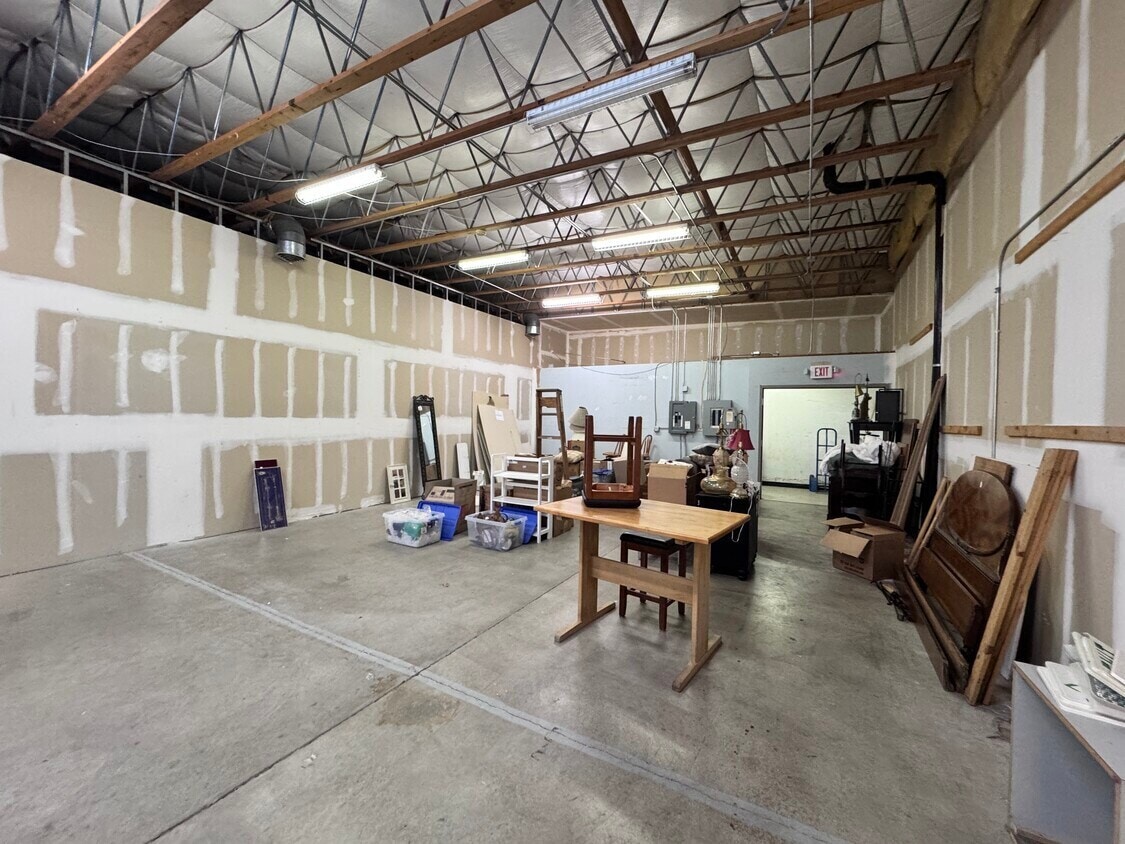 1699-1785 State Highway 273, Anderson, CA for lease Interior Photo- Image 1 of 4