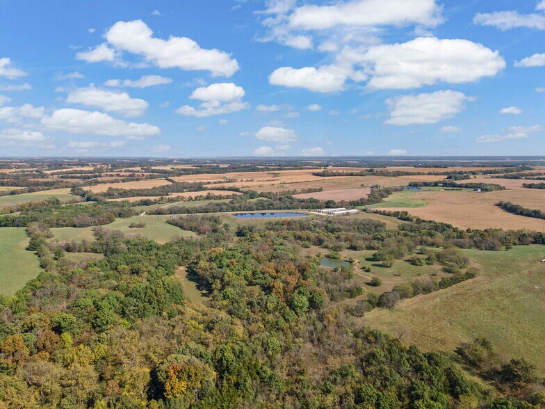 Cherokee Lane, Blackwater, MO à vendre - Photo du bâtiment - Image 2 de 33