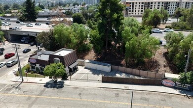 4925 Sepulveda Blvd, Sherman Oaks, CA - Aérien Vue de la carte