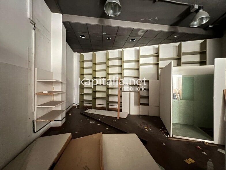 Retail in Ontinyent, Valencia for lease - Building Photo - Image 3 of 3