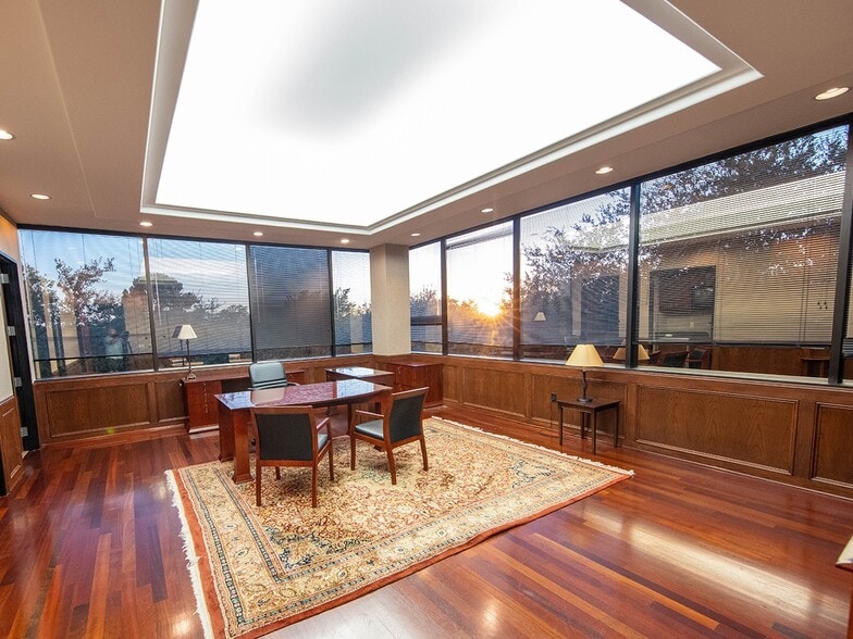 10943 N Sam Houston Pky W, Houston, TX for sale - Interior Photo - Image 3 of 4