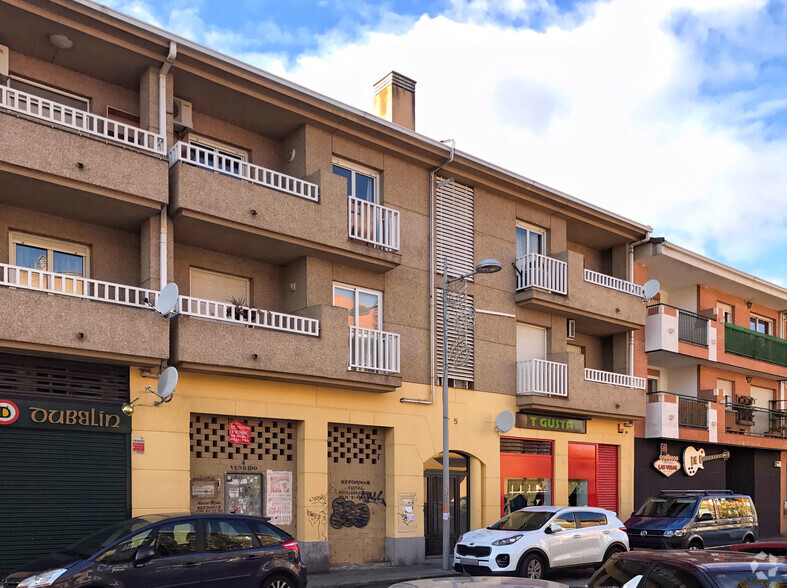 Calle Jacinto Benavente, 5, Villanueva de la Cañada, Madrid for sale - Primary Photo - Image 1 of 2