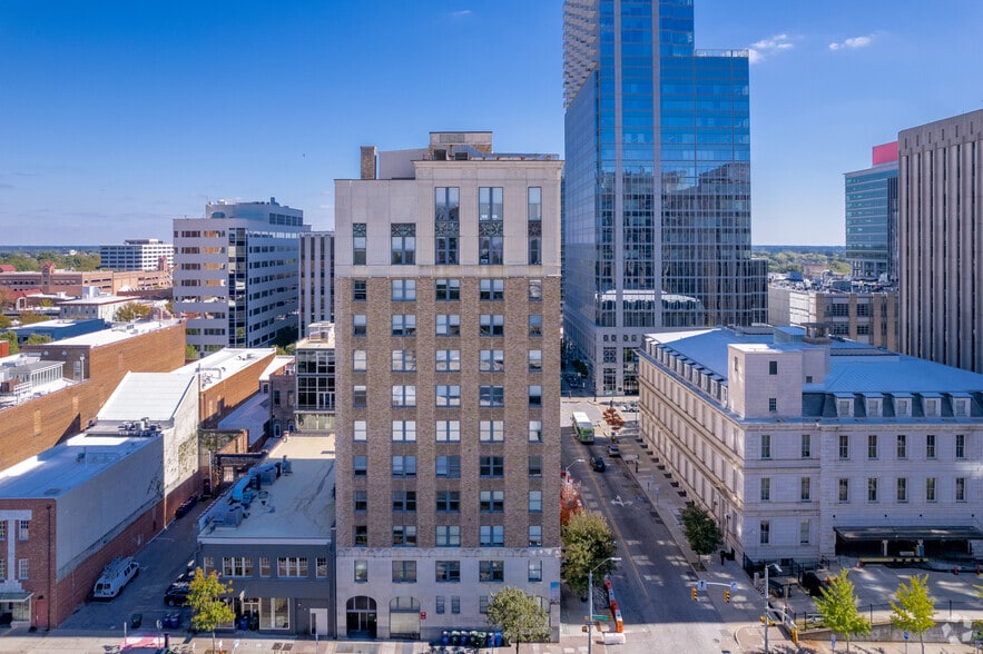 16 W Martin St, Raleigh, NC à louer - Photo du bâtiment - Image 2 de 22