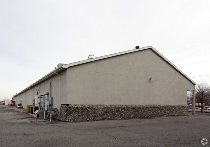 12652 S 2700 W, Riverton, UT à louer - Photo du bâtiment - Image 2 de 3