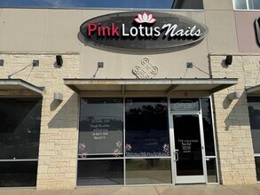 19186 Huebner Rd, San Antonio, TX for lease Building Photo- Image 2 of 11